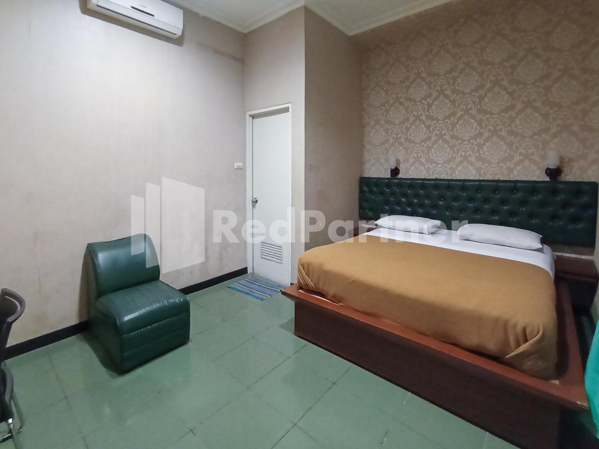 Nillo Hotel Kebumen Mitra Reddoorz Esterno foto