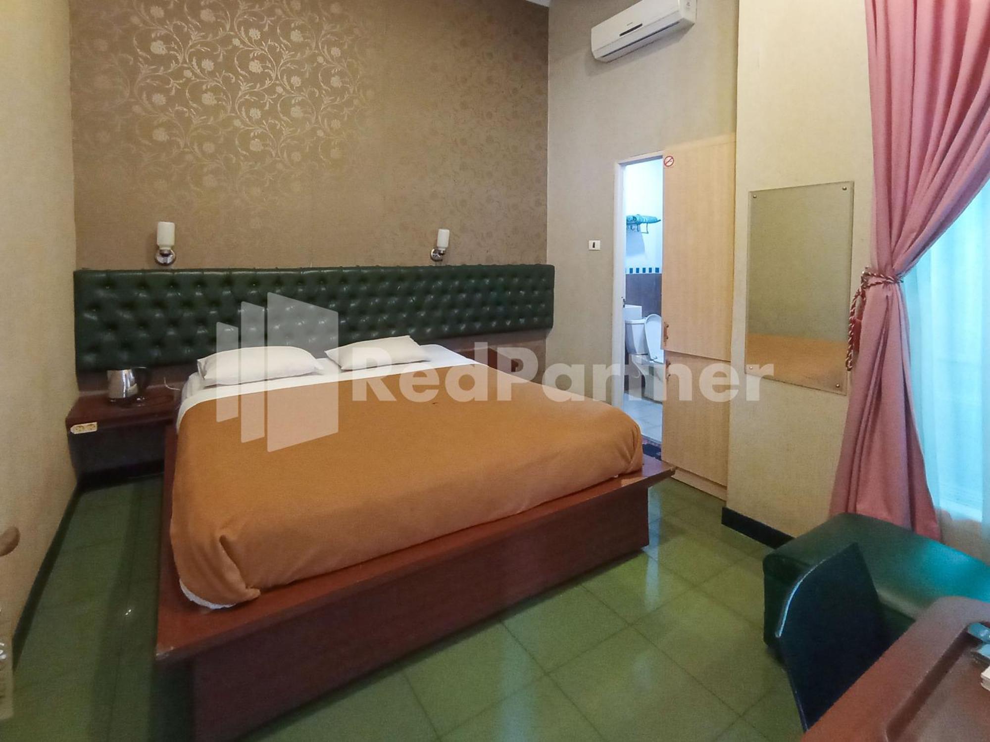Nillo Hotel Kebumen Mitra Reddoorz Esterno foto