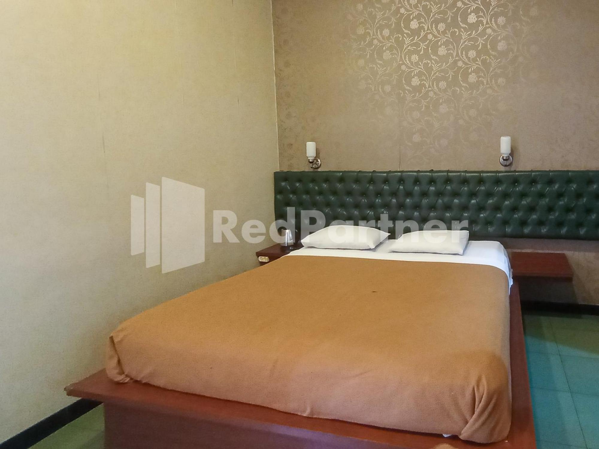 Nillo Hotel Kebumen Mitra Reddoorz Esterno foto
