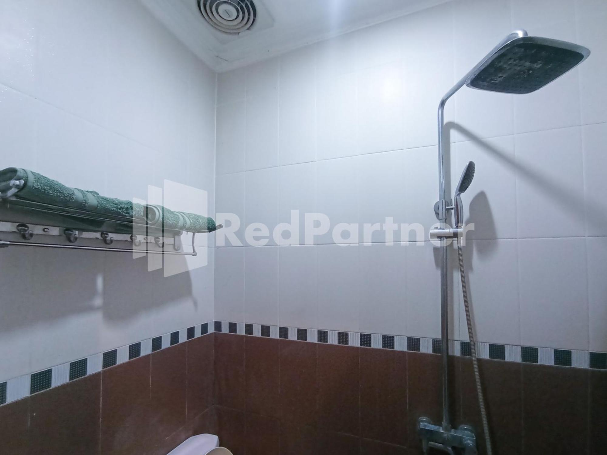 Nillo Hotel Kebumen Mitra Reddoorz Esterno foto