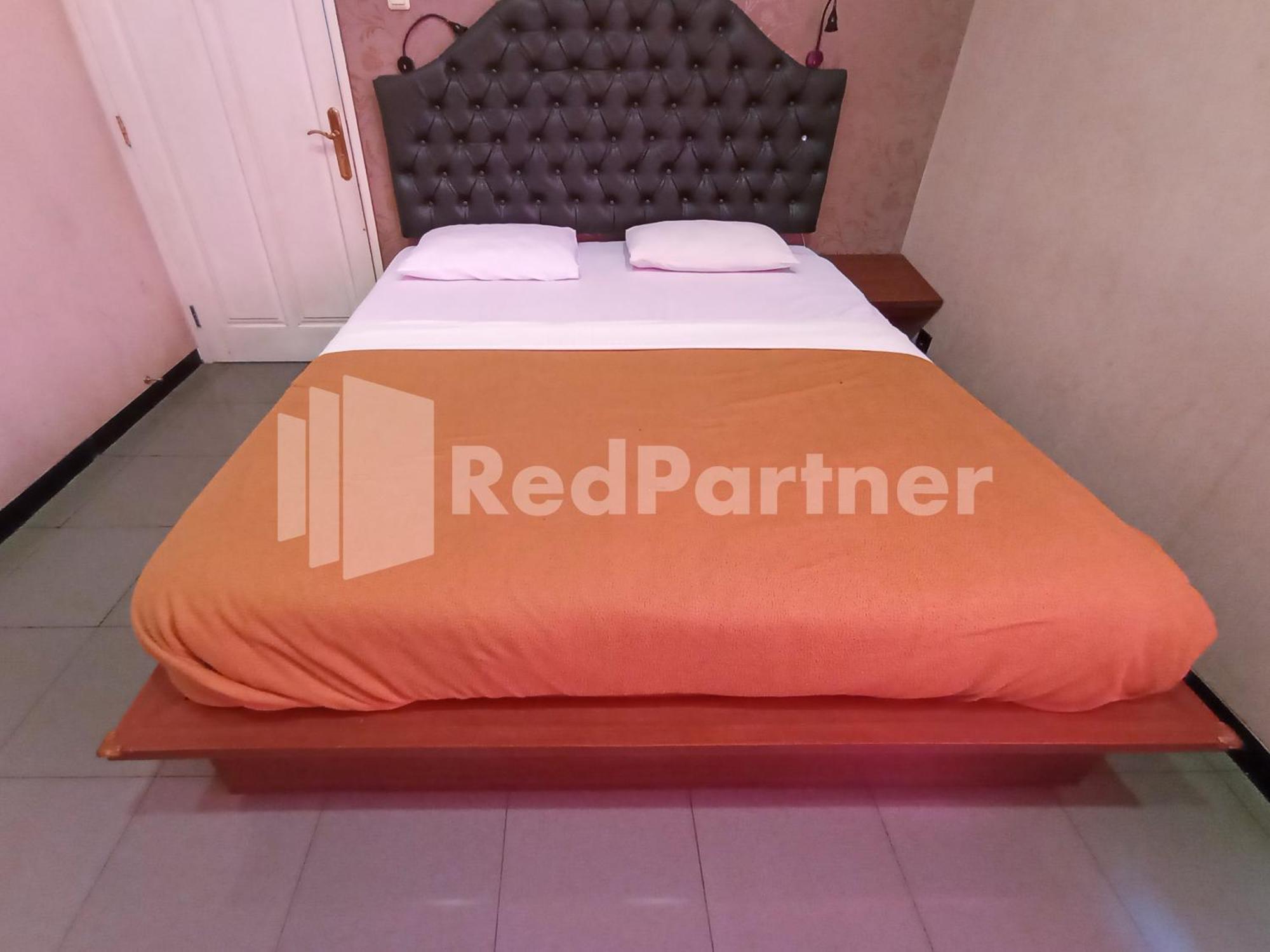 Nillo Hotel Kebumen Mitra Reddoorz Esterno foto