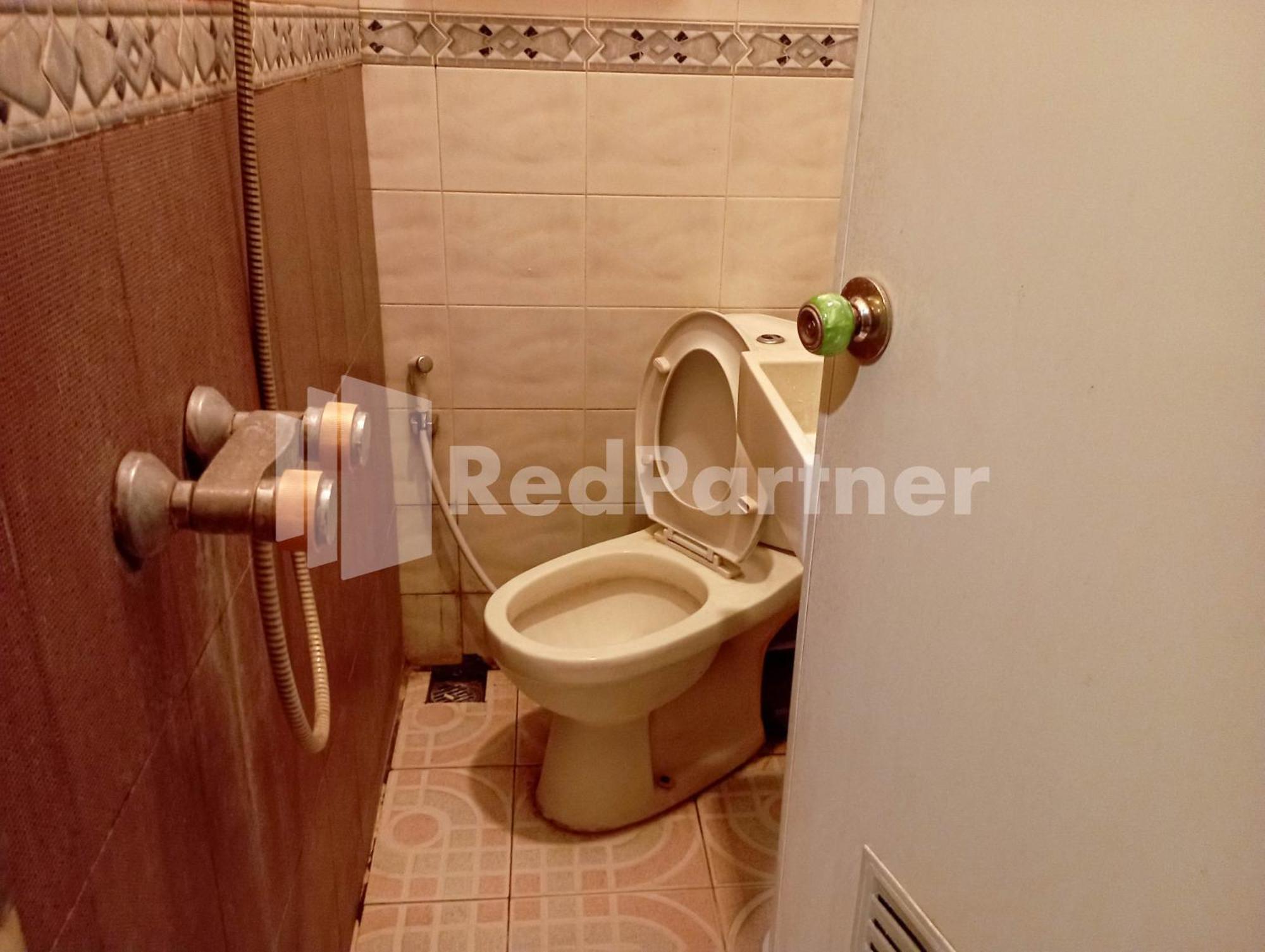 Nillo Hotel Kebumen Mitra Reddoorz Esterno foto